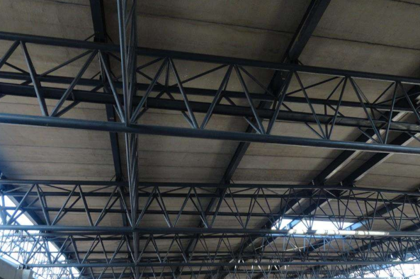 石狮如何区分管廊钢结构与桁架结构的管道支架